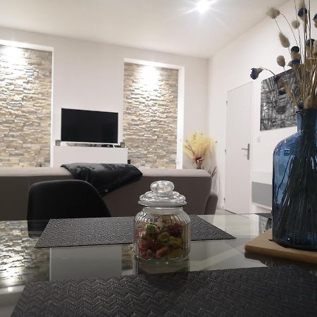 T3 Avec Salle De Bain Privative Par Chambre Agen Eksteriør billede
